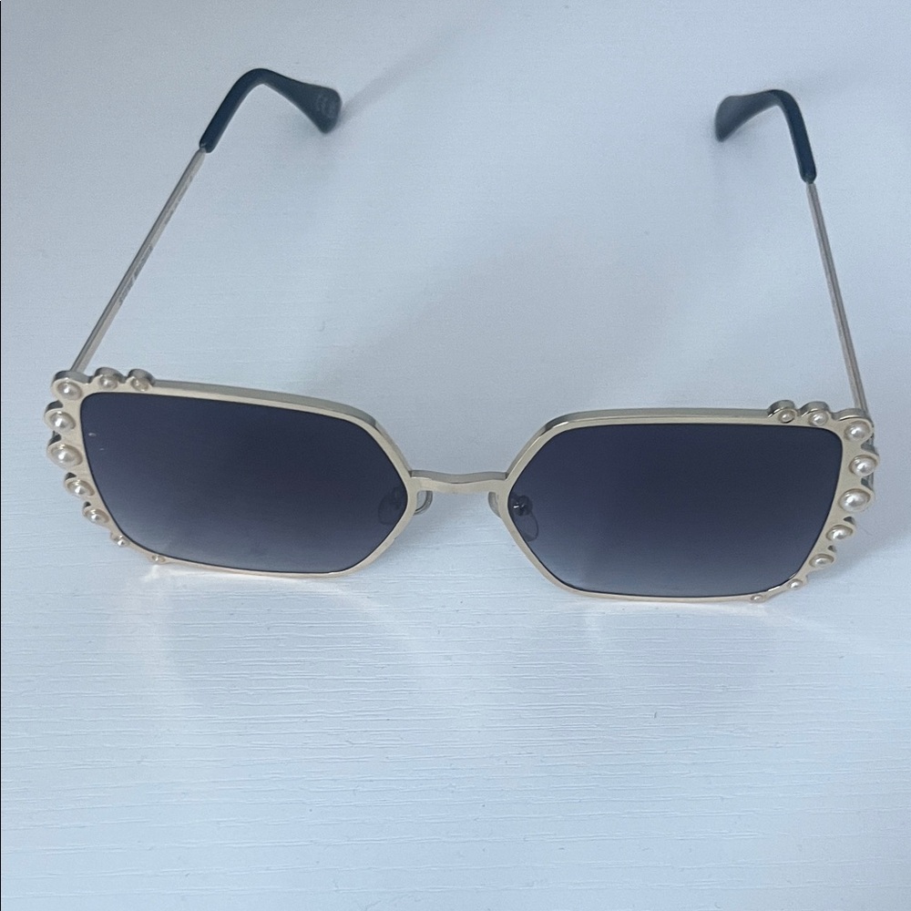 Steve Madden Black Lens Gold Frame Sunglasses with Pearls